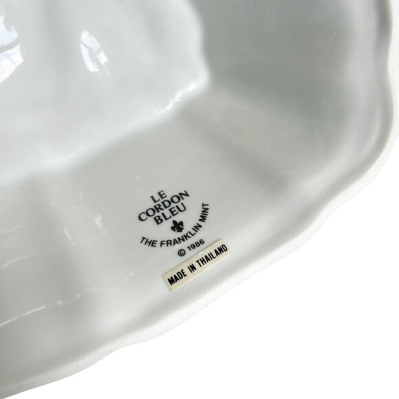 White and Yellow Franklin Mint Le Cordon Bleu Duck Goose Jello Mold - Picture 5 of 6